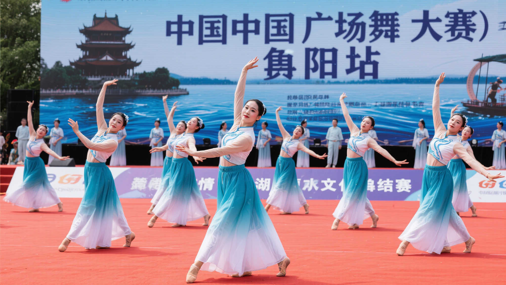 2025中国广场舞大赛岳阳站完美收官，巴陵大地掀起全民健身新风尚